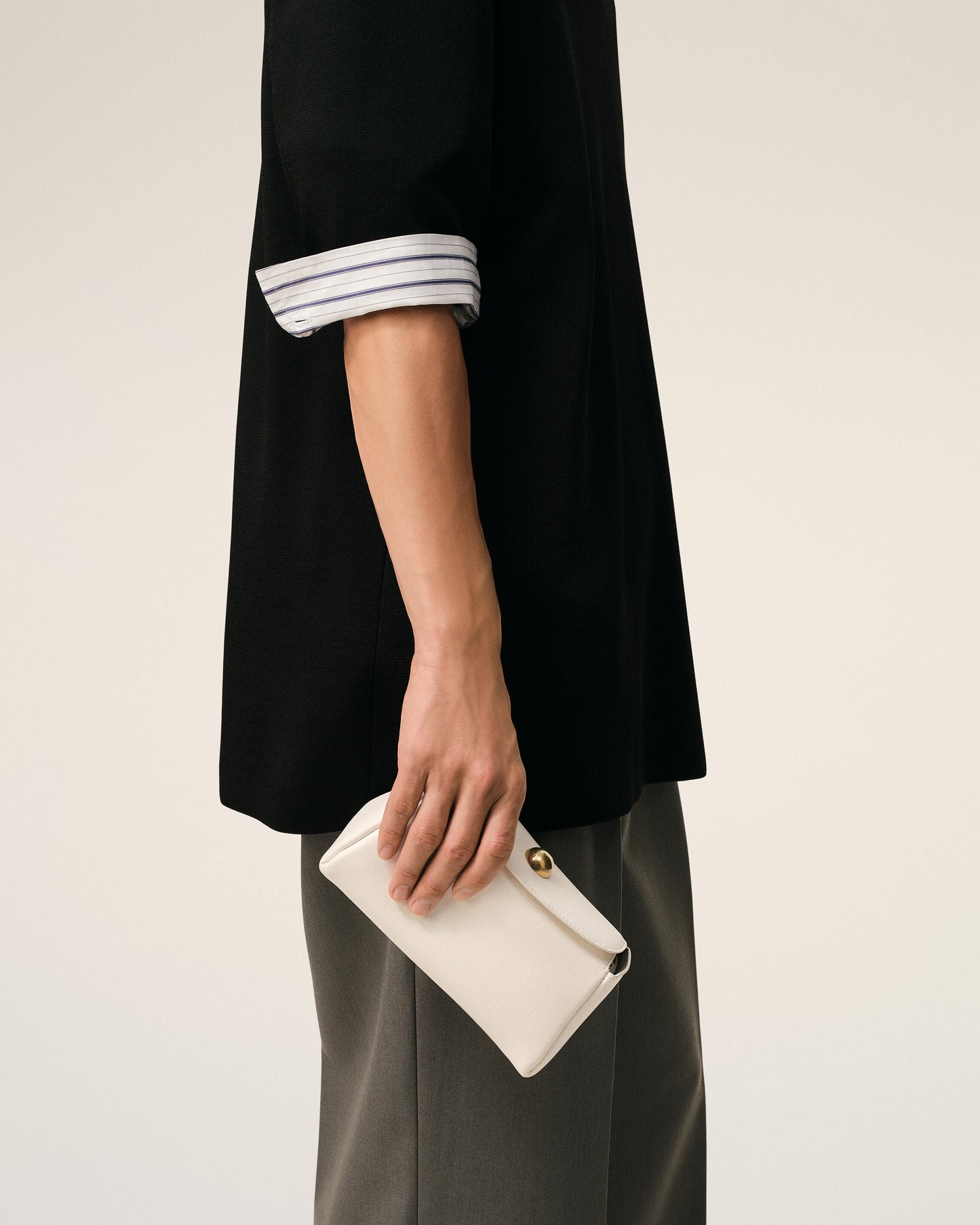 ULL729.AL0103.136_H_7