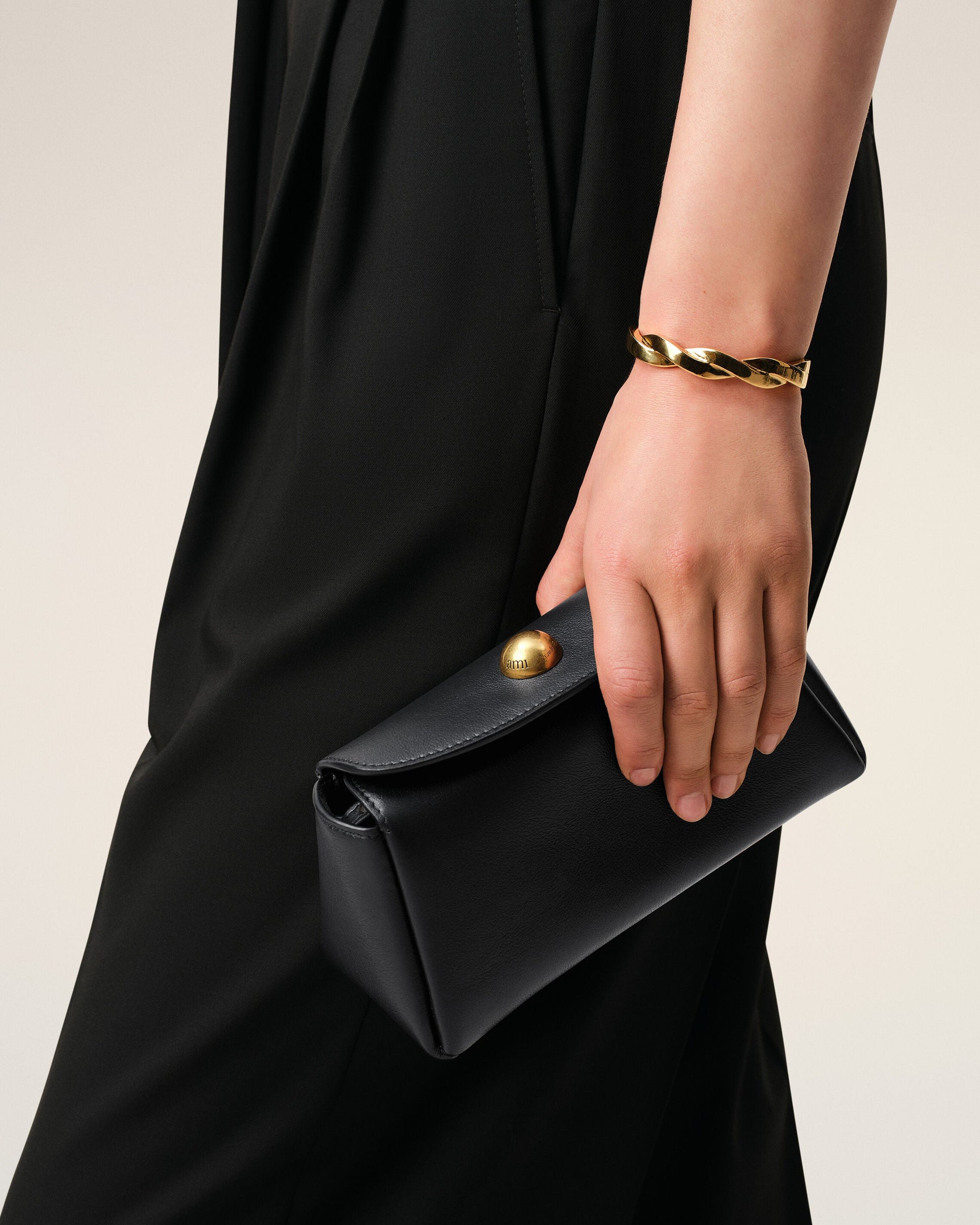 ULL729.AL0103.001_F_2