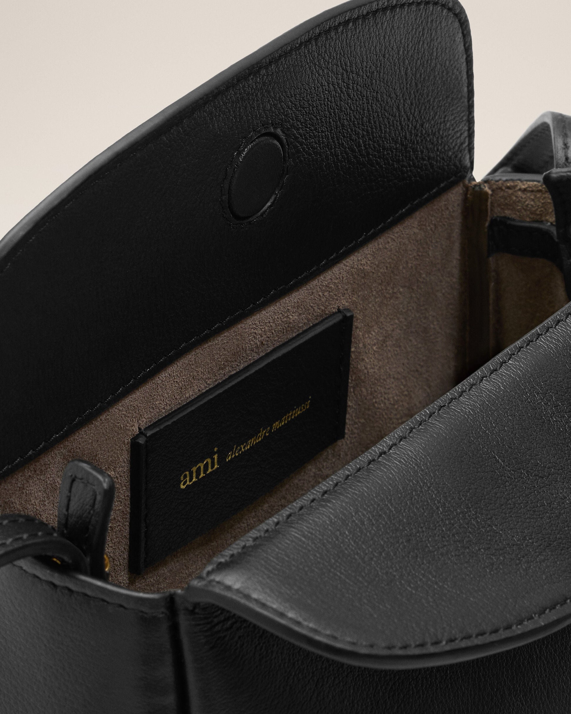 ULL729.AL0103.001_F_8