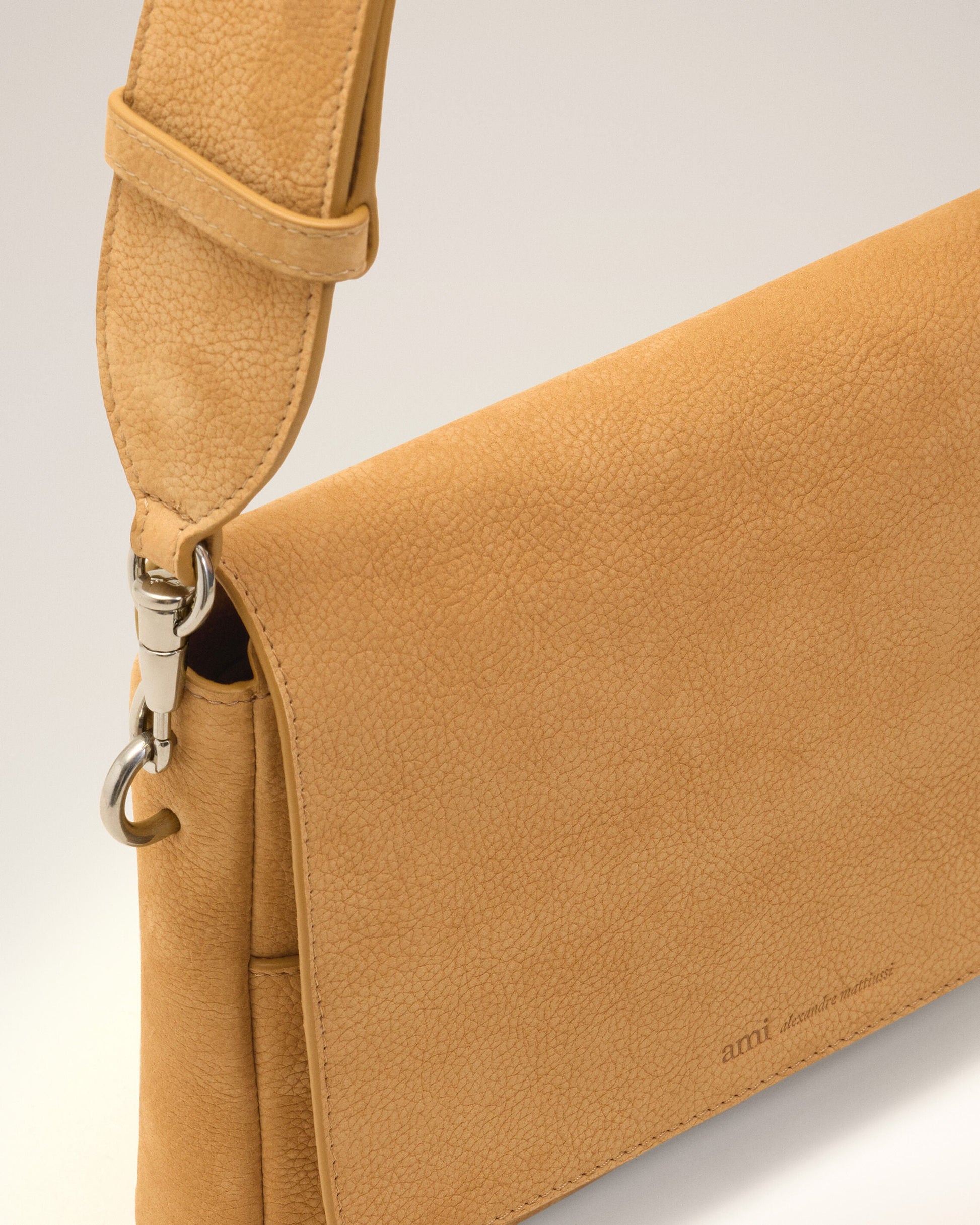 ULL731.AL0182.A086_F_6