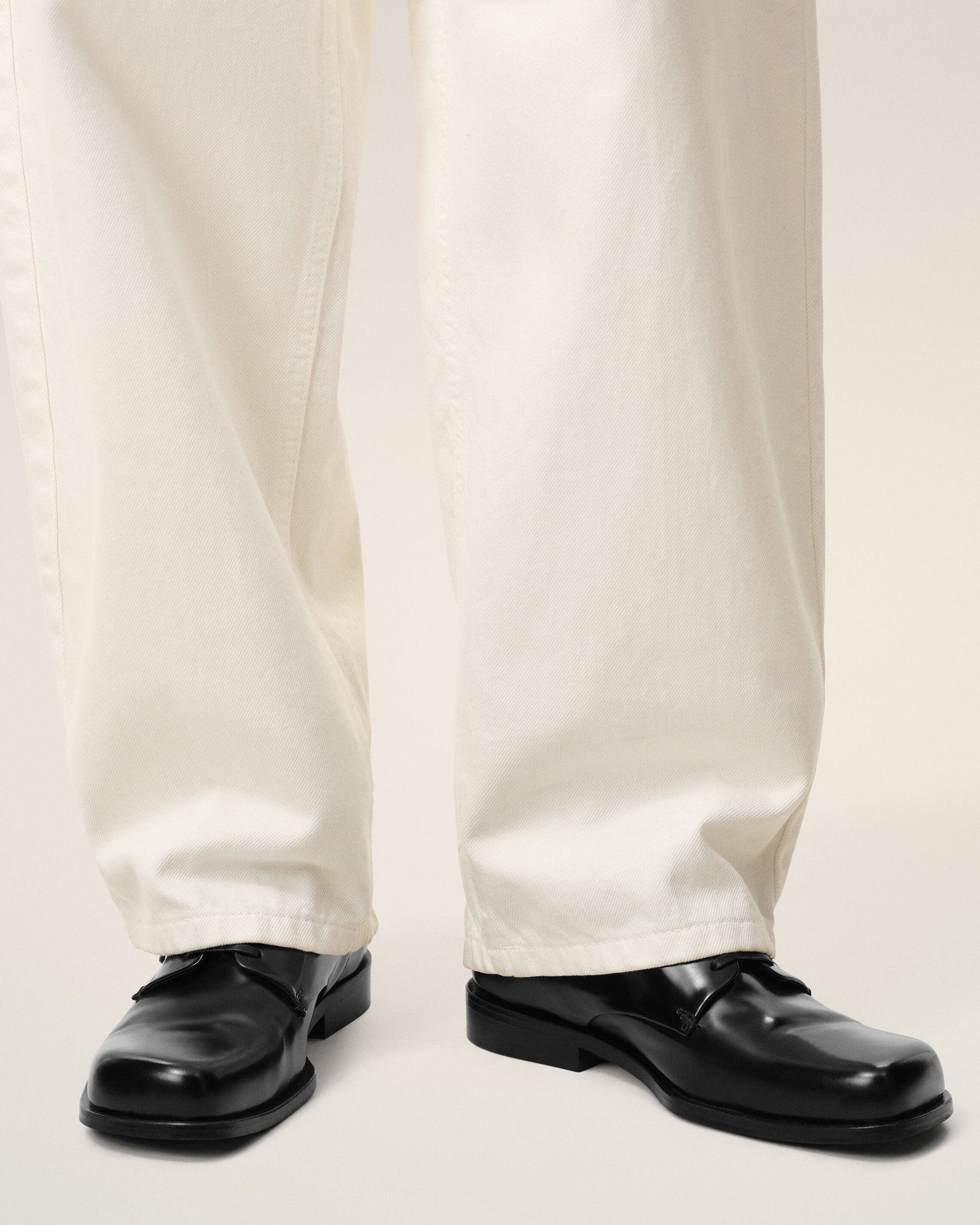 USV828.AL0179.001_F_2